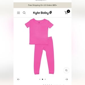 Kyte baby 4T short sleeve jogger set in raspberry